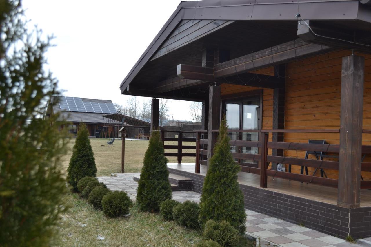 Хомене Villa Rzhyshchiv Екстериор снимка