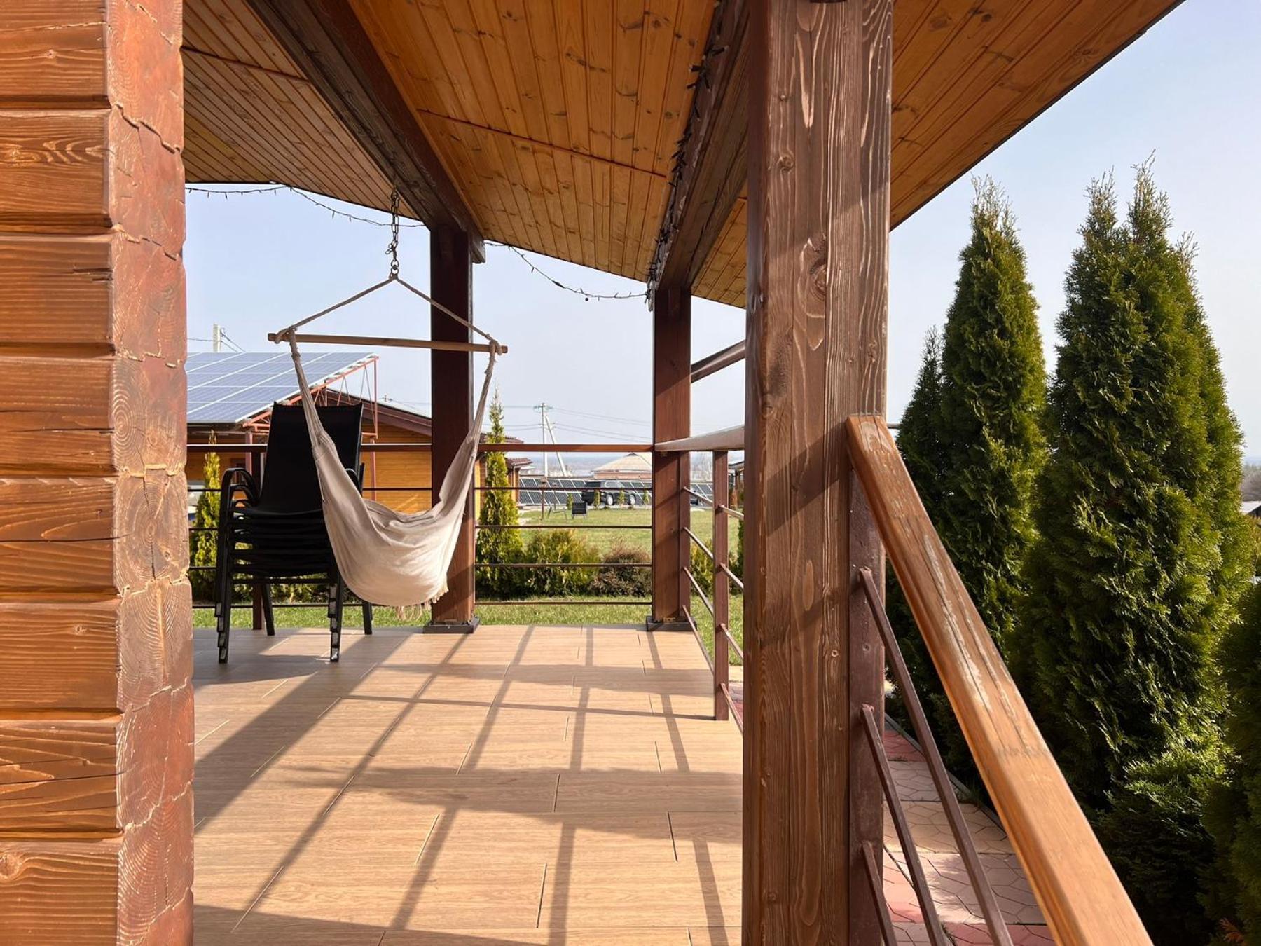 Хомене Villa Rzhyshchiv Екстериор снимка